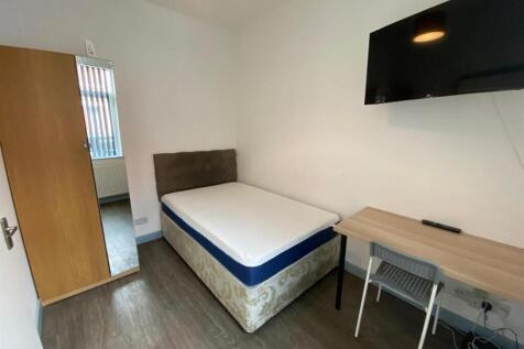 Bedroom 1 - Ground Floor