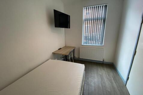 Bedroom 1 - Ground Floor