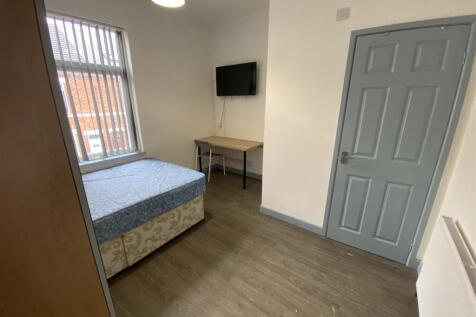 Ensuite Bedroom 2