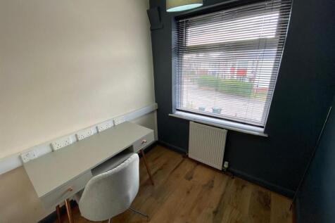 Bedroom 3 / Study