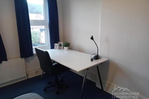 Room 4 - Desk for Work or Study