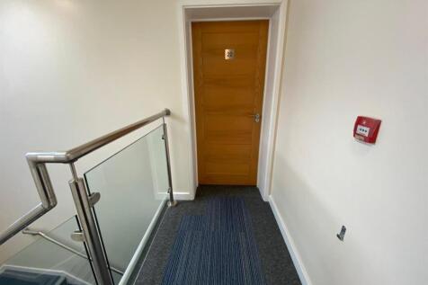 Landing in Communal area