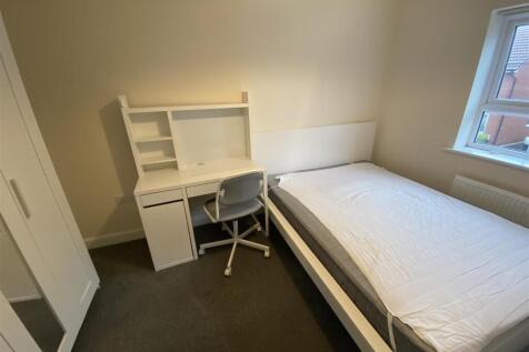 First Floor Bedroom (3)