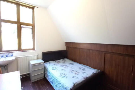 REAR BED 3