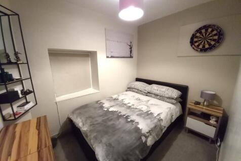 STUDY/BED 4