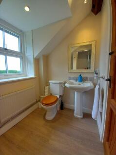EN-SUITE FOR BED 3