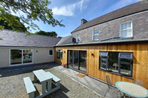 REAR MAIN HOUSE