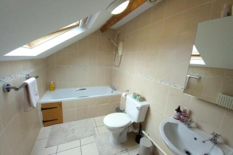 1 - BATHROOM 