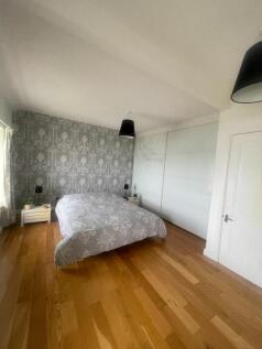 FRONT BEDROOM 4