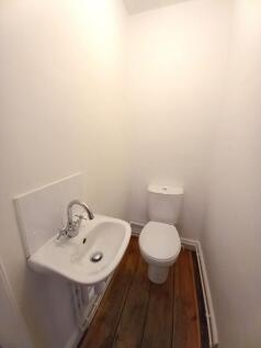SEPARATE WC