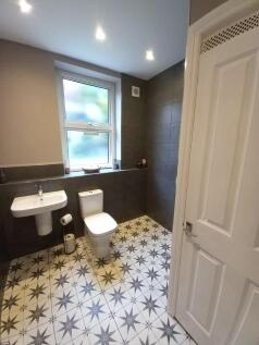 WET ROOM 