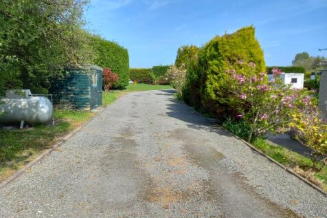 LANE LEADING TO COTT
