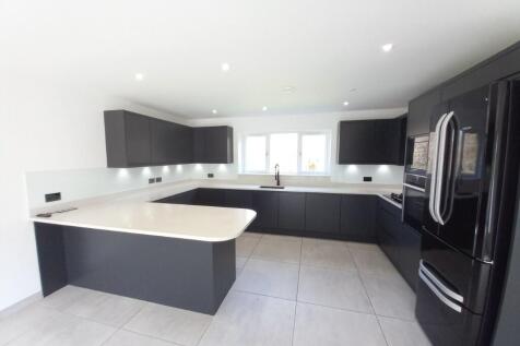 LOUNGE/KITCHEN DINER