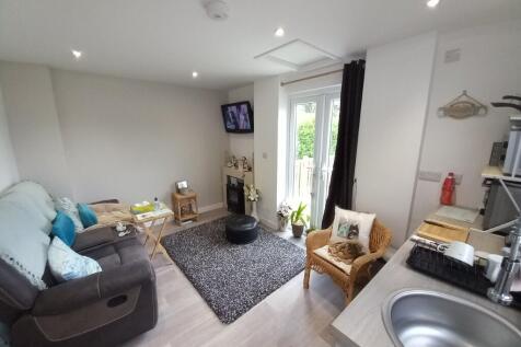 ANNEXE - LOUNGE/KIT