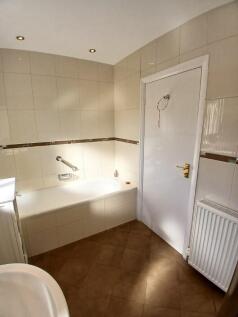 BATHSHOWER ROOM