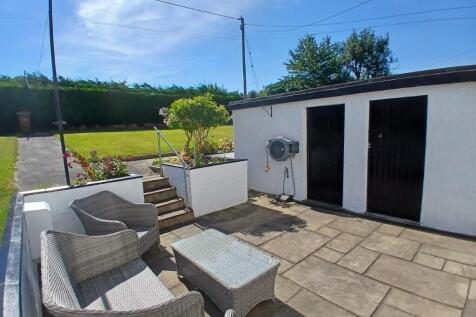 REAR PATIO