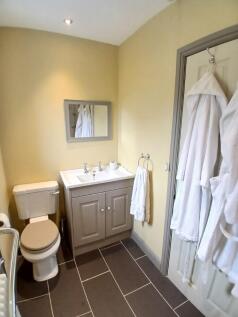 EN-SUITE 1