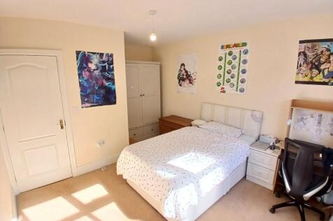 BEDROOM 5