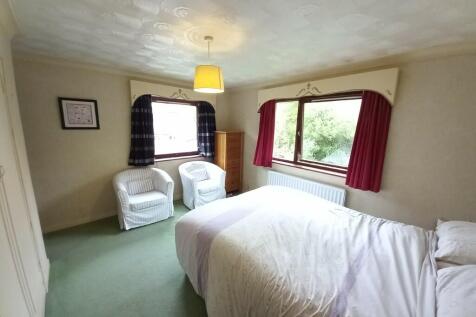 REAR BED 2