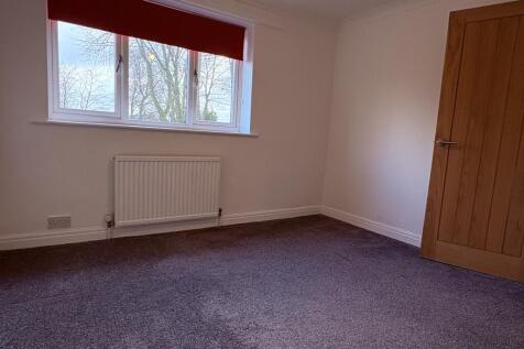 2nd bedroom 2