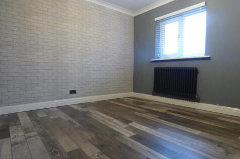 Main bedroom2
