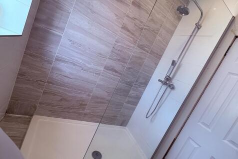 Walk in shower