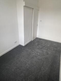 bedroom photo 2