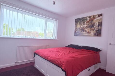 Second bedroom