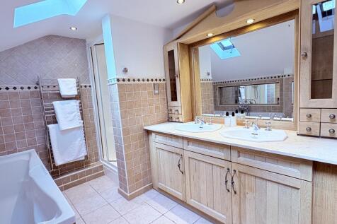 Master En-suite