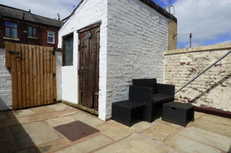 Rear yard2