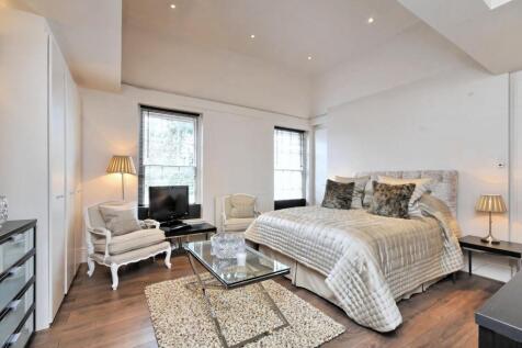 Master Bedroom.jpg