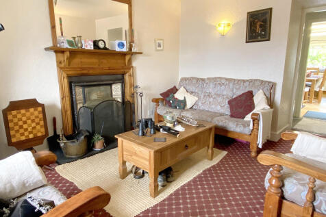 Guest Lounge 1