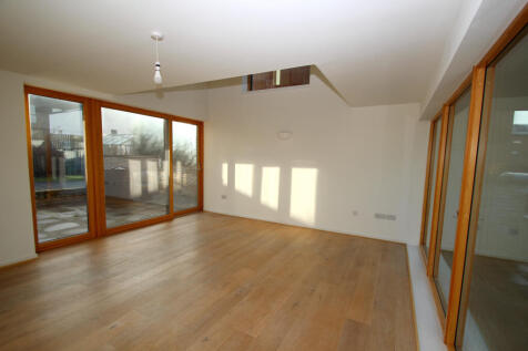 lounge 2
