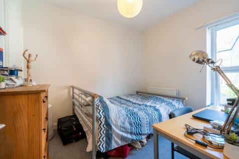 Bedroom 2.jpg