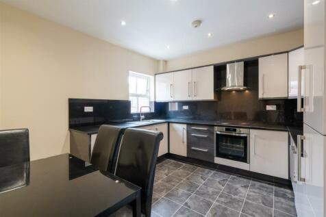 Kitchen 1.jpg