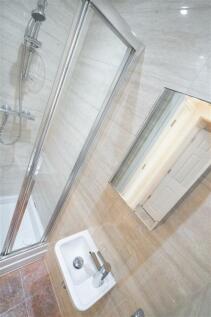 Bathroom 2.jpg