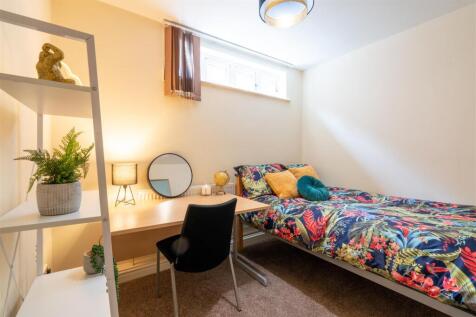 Bedroom 2.jpg