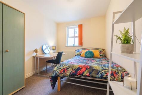 Bedroom 5.jpg