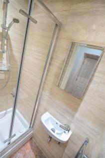 Bathroom 2.jpg