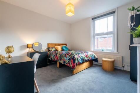 30 Upperthorpe Bedroom 1.jpg