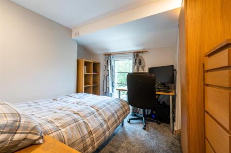 Bedroom 4.jpg