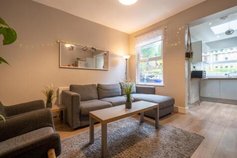 Living Room_.jpg