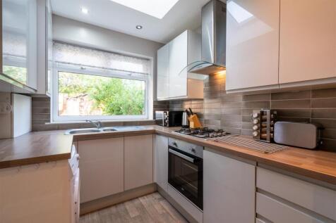 Kitchen_.jpg