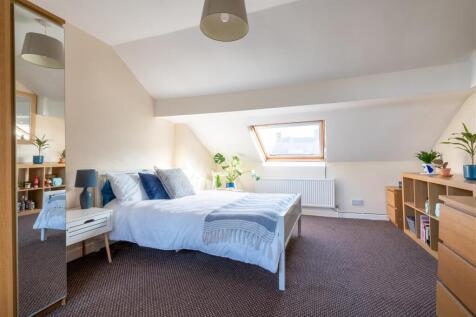 Bedroom 5.jpg