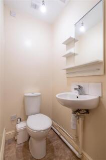 Bathroom 1.jpg