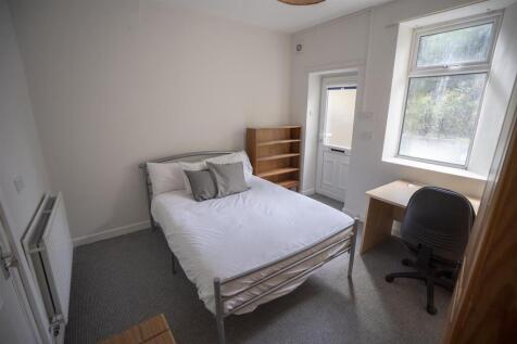 BroccoBankBedroom10.jpg