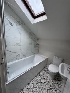 WhatsApp Image 2025-09-03 at 14.42.01_89b90fae.jpg