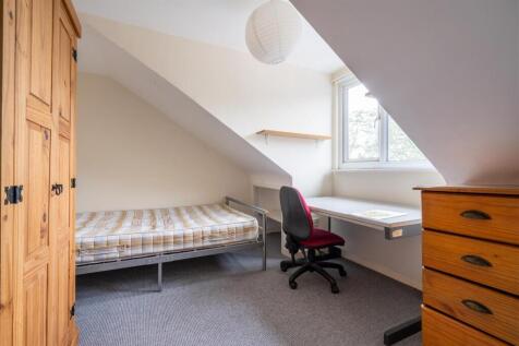 Bedroom 5.jpg
