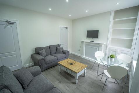 Living Room Ashdell Road.jpg