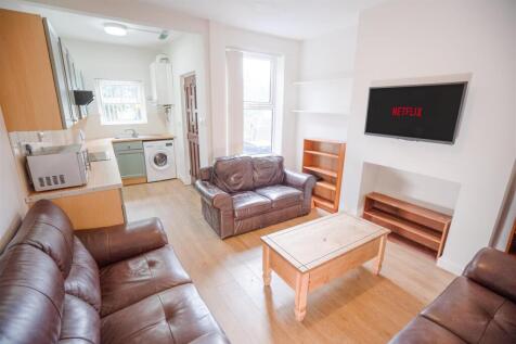 36 brighton terrace road lounge.jpg